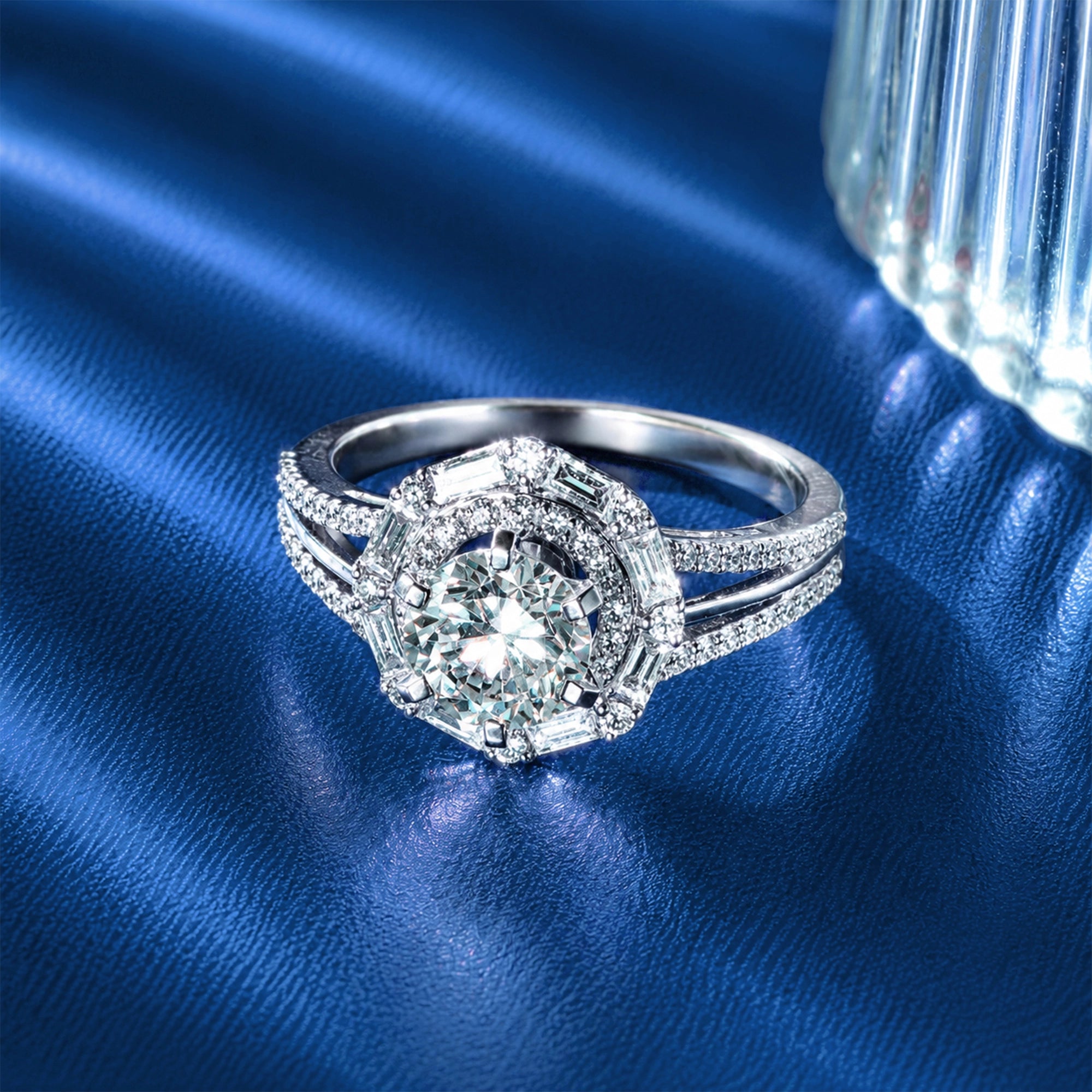 Round Brilliant Baguette Halo Split Shank Ring