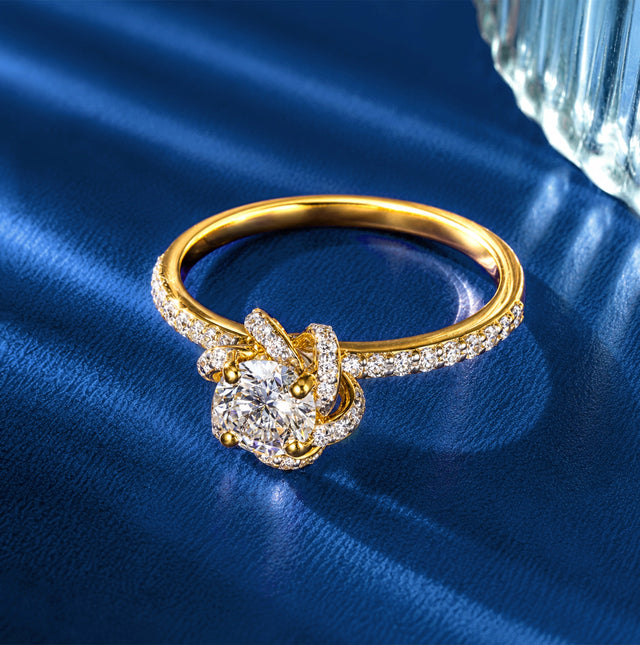 Round Brilliant Knot Halo Pavé Ring