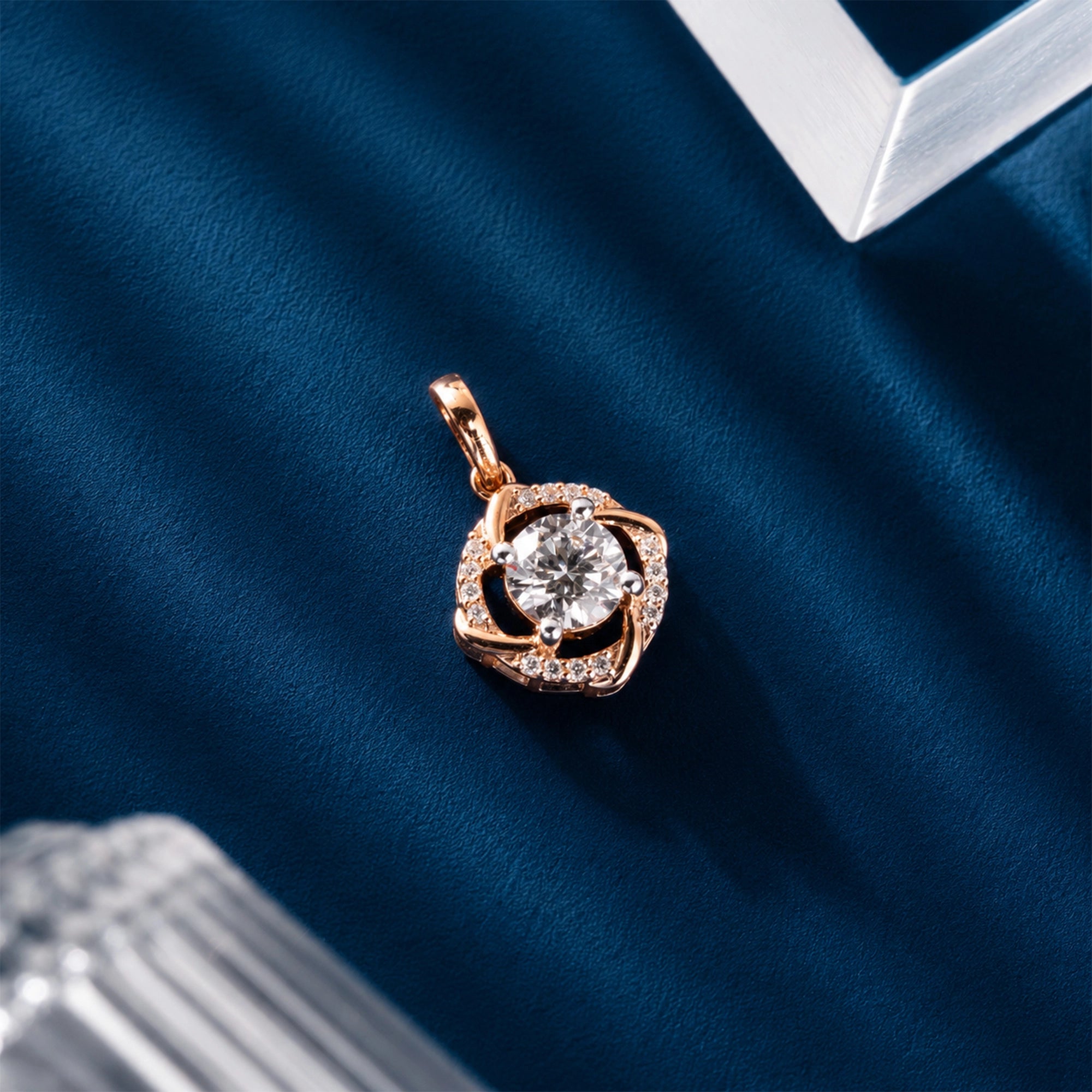 Round Cut Swirl Knot Pendant