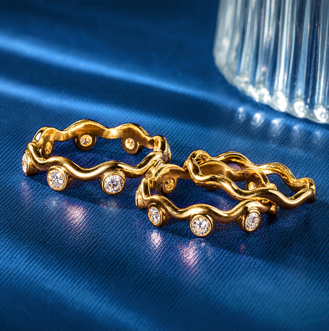 Round Brilliant Wave Bezel Eternity Band