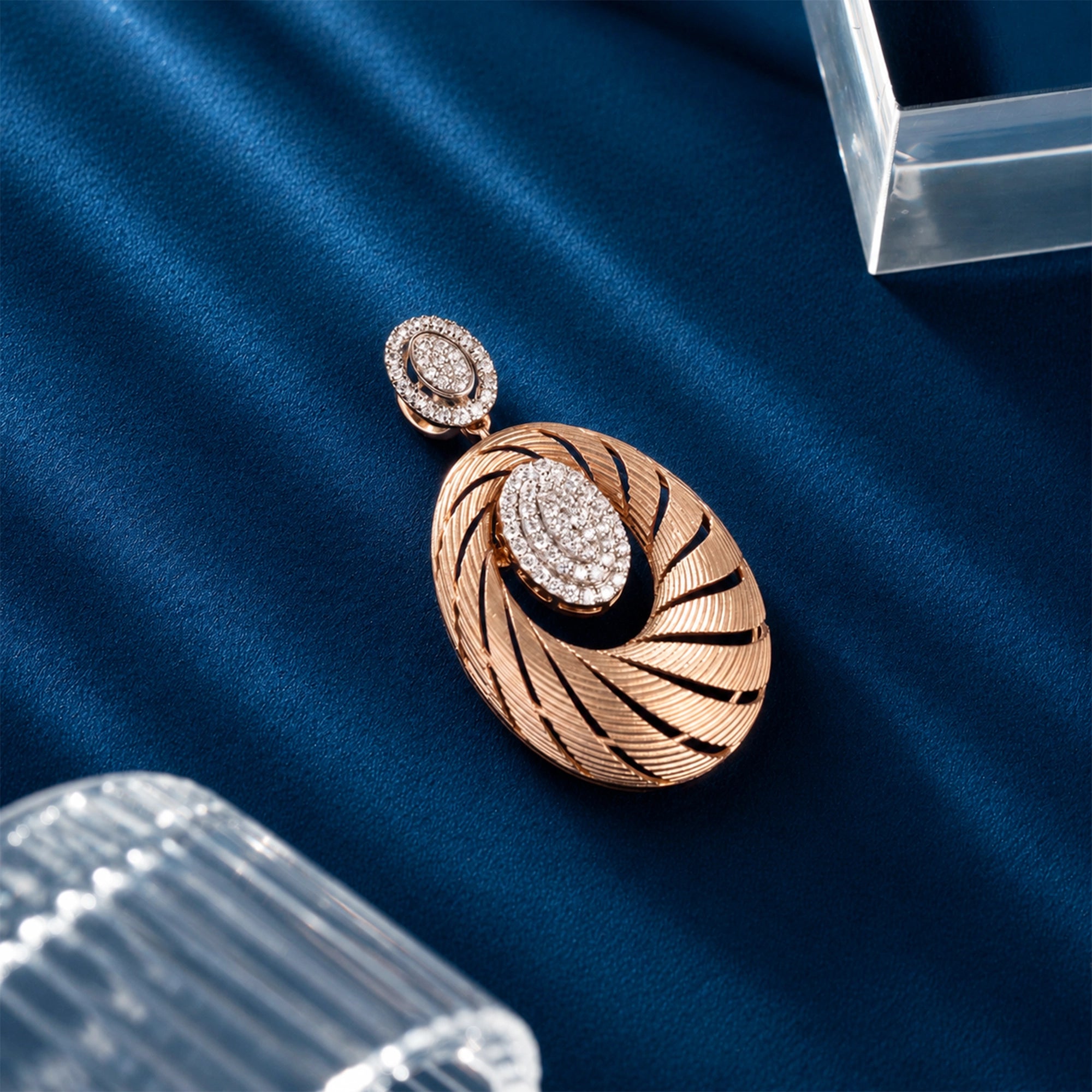 Oval Textured Gold Pavé Pendant