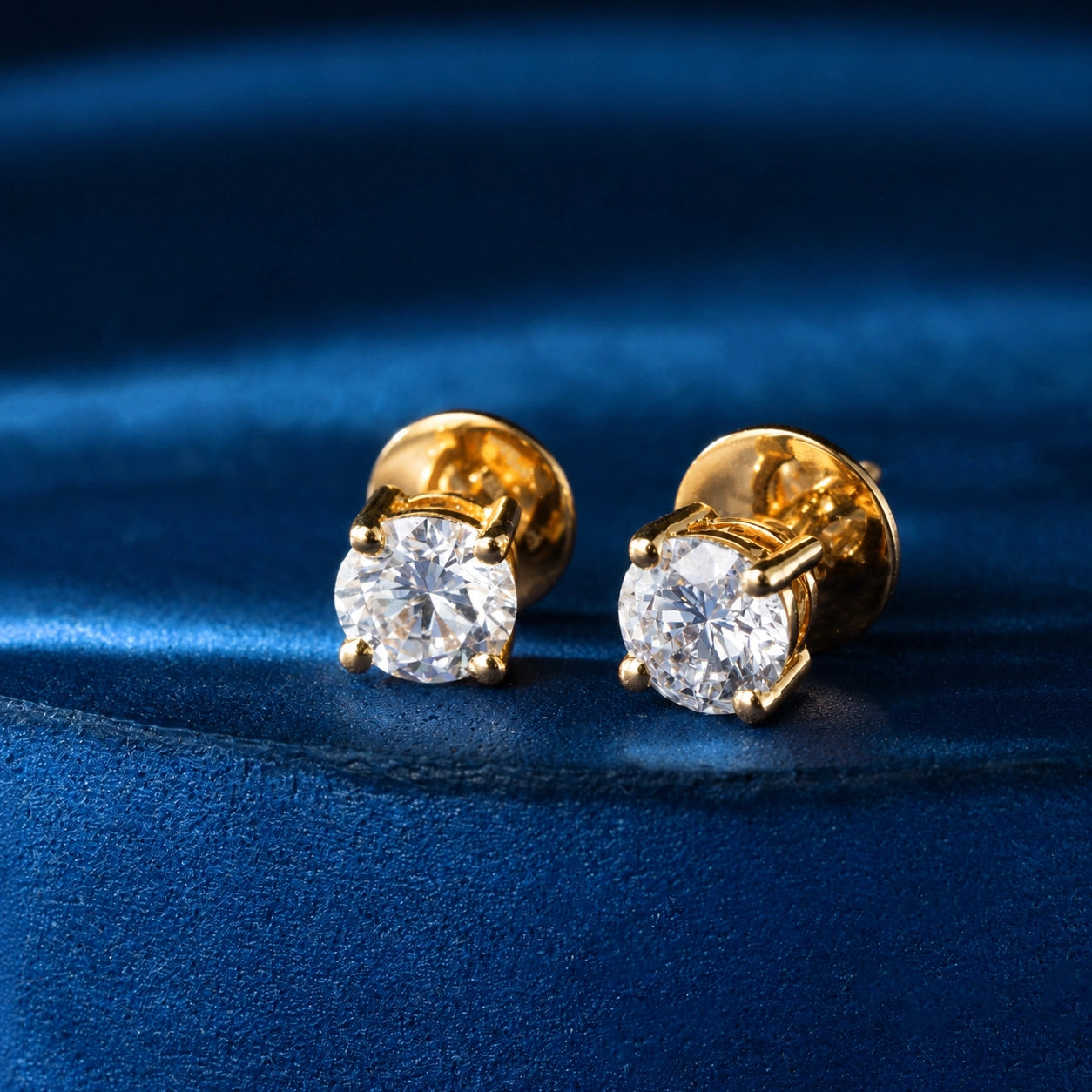 Round Brilliant Solitaire Studs, Yellow Gold