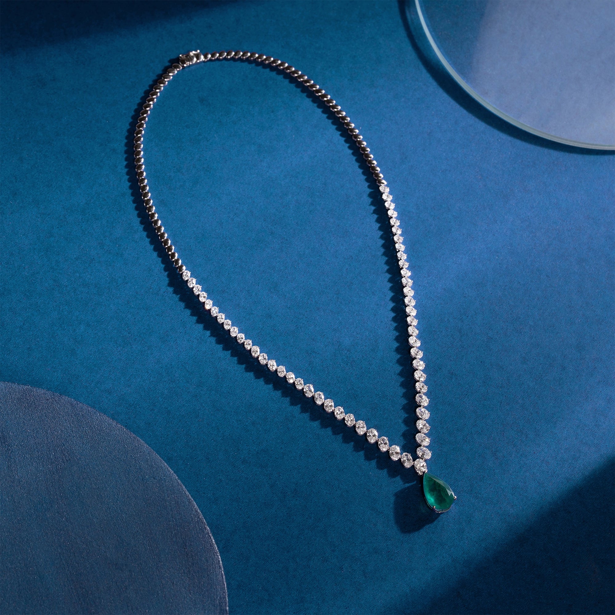 Pear-Cut Emerald Diamond Graduating Tennis Necklace