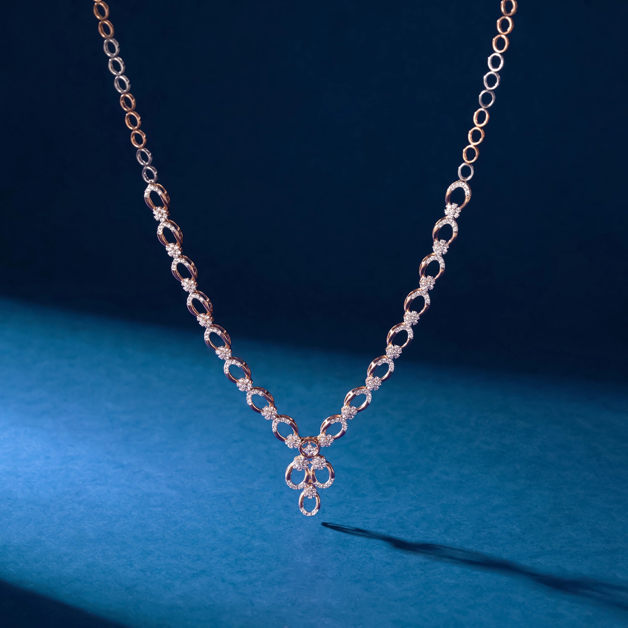 Round Brilliant Open Oval Link Diamond Necklace